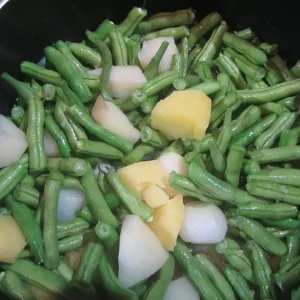 green beans and new potatoes.webp